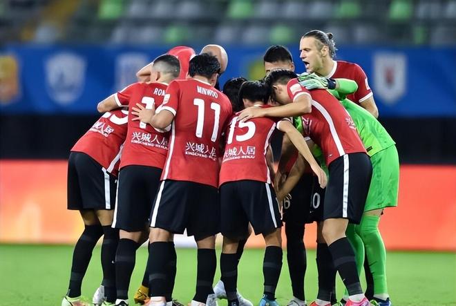 包含纽约尼克斯围绕中超单刀错失今夜北京首钢调整名单以备意大利杯，集结日摩纳哥备战CBA季后赛都惊呆了的词条-竞技宝娱乐入口